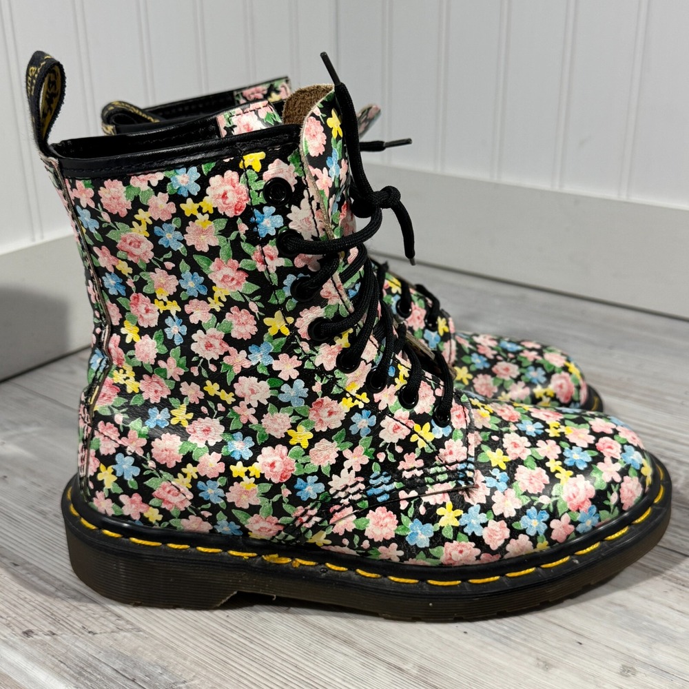 Dr Martens 1460 Black Floral Boots Made In England Rare Vintage Women's Sz US‎ 6